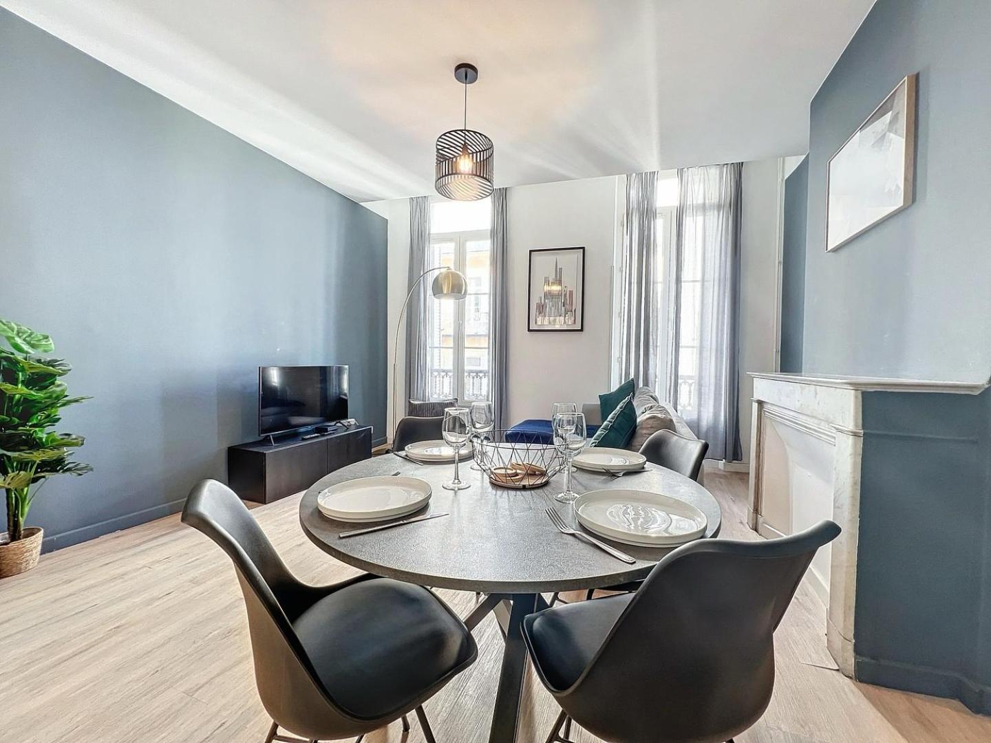 Grand Appartement Central - Trois Chambres - Les Freres De La Loc' Марсель Экстерьер фото