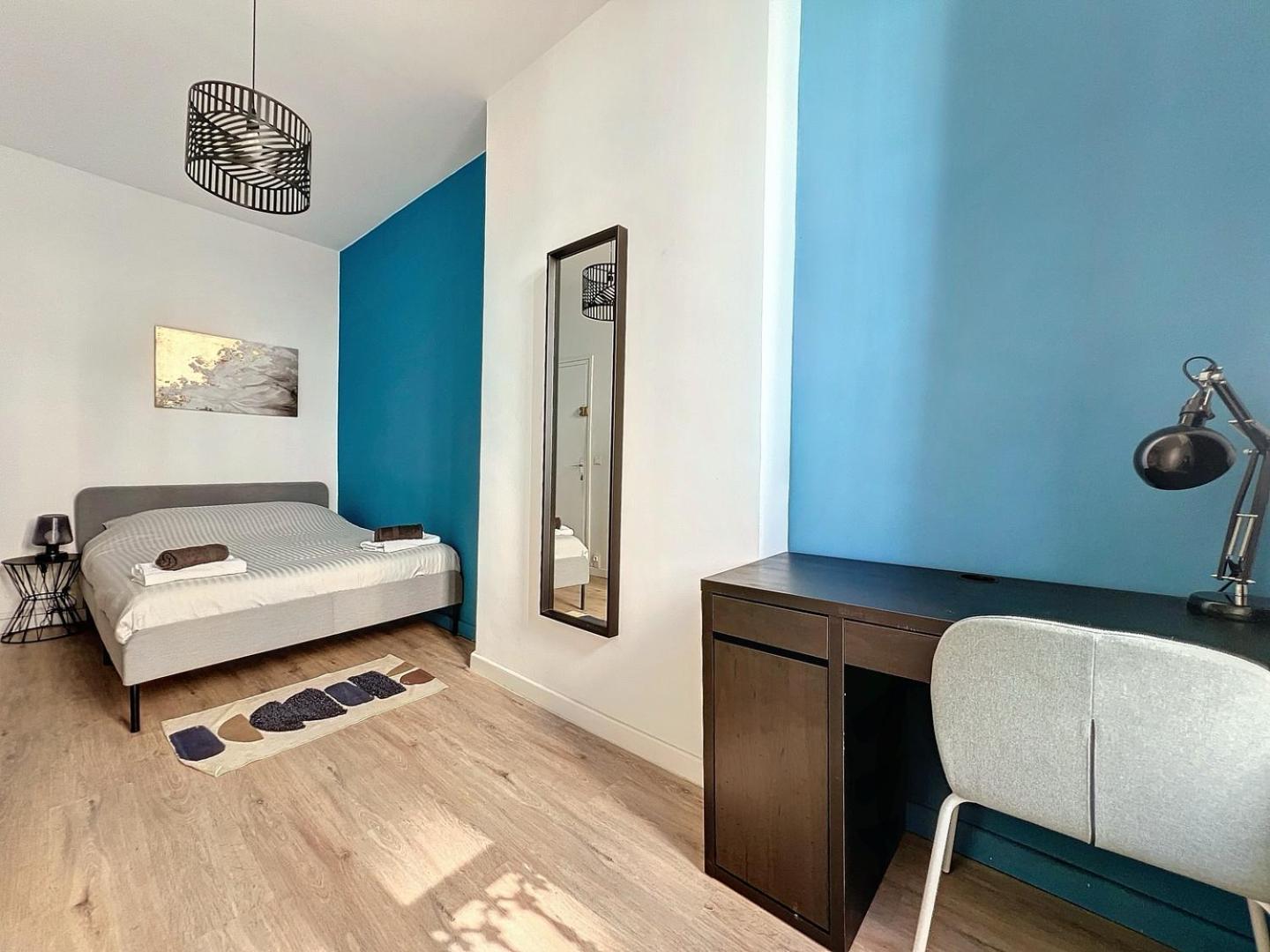 Grand Appartement Central - Trois Chambres - Les Freres De La Loc' Марсель Экстерьер фото